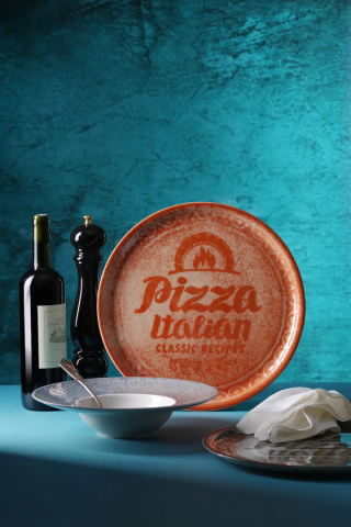 Talerz do pizzy 310 mm Recipe Collection Brick Red czerwony porcelanowy