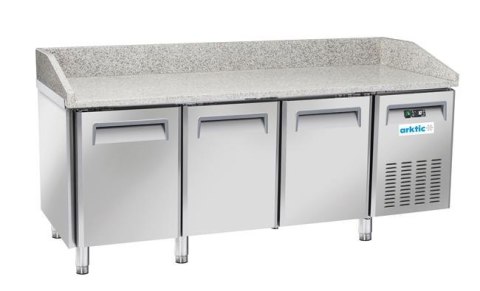Stół chłodniczy do pizzy 3-drzwiowy, Arktic, 600x400, 186L, 220-240V/450W Stół chłodniczy do pizzy 3-drzwiowy, Arktic, 600x400, 186L, 220-240V/450W