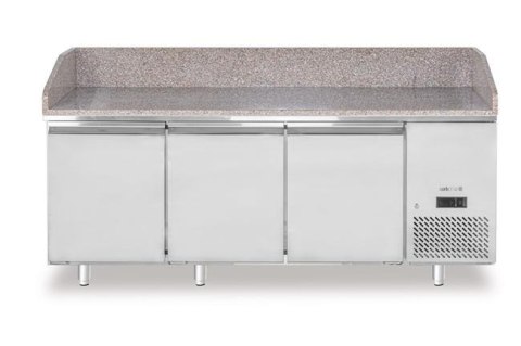 stół chłodniczy do pizzy Arktic 220252 z granitowym blatem 3-drzwiowy