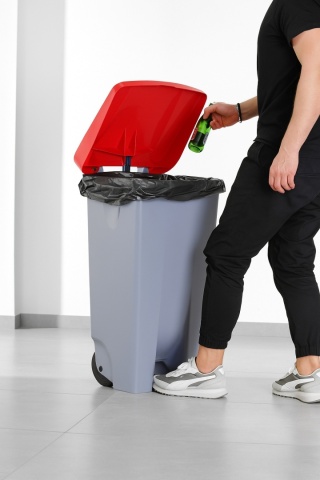 Pokrywa do kosza na śmieci 120L czerwona HENDI 873496 – 505x415 mm