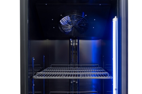 Dynamiczne chłodzenie w szafie chłodniczej 380L