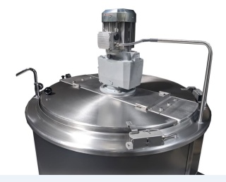 Kocioł warzelny elektryczny 300 l z mieszadłem grzanie pośrednie 36 kW 400V 1320×1330×940 mm – Resto Quality RQK-305ERM