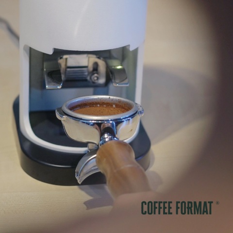 Automatyczne ubijanie kawy Coffee Format 58 mm