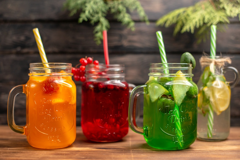 🥤 10 pomysłów na letnie napoje do serwowania w Twoim lokalu