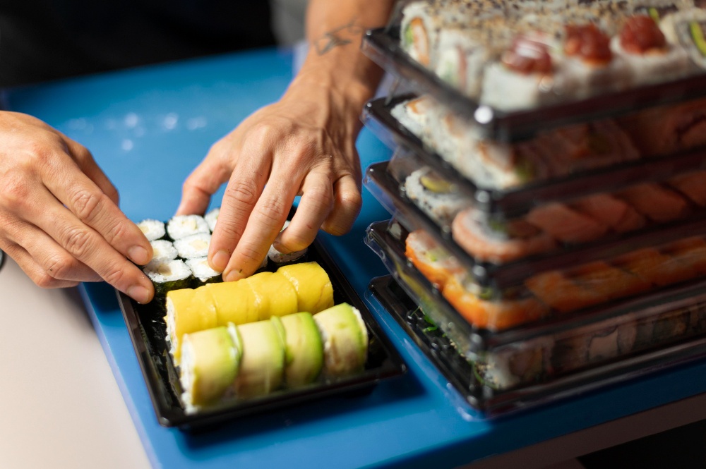 Jak otworzyć sushi bar? Sprzęt, koszty i formalności