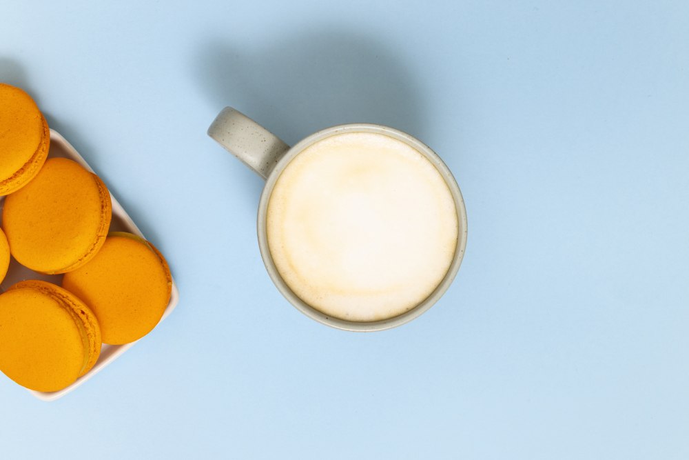 flat white z podwójnym espresso i mikro pianką