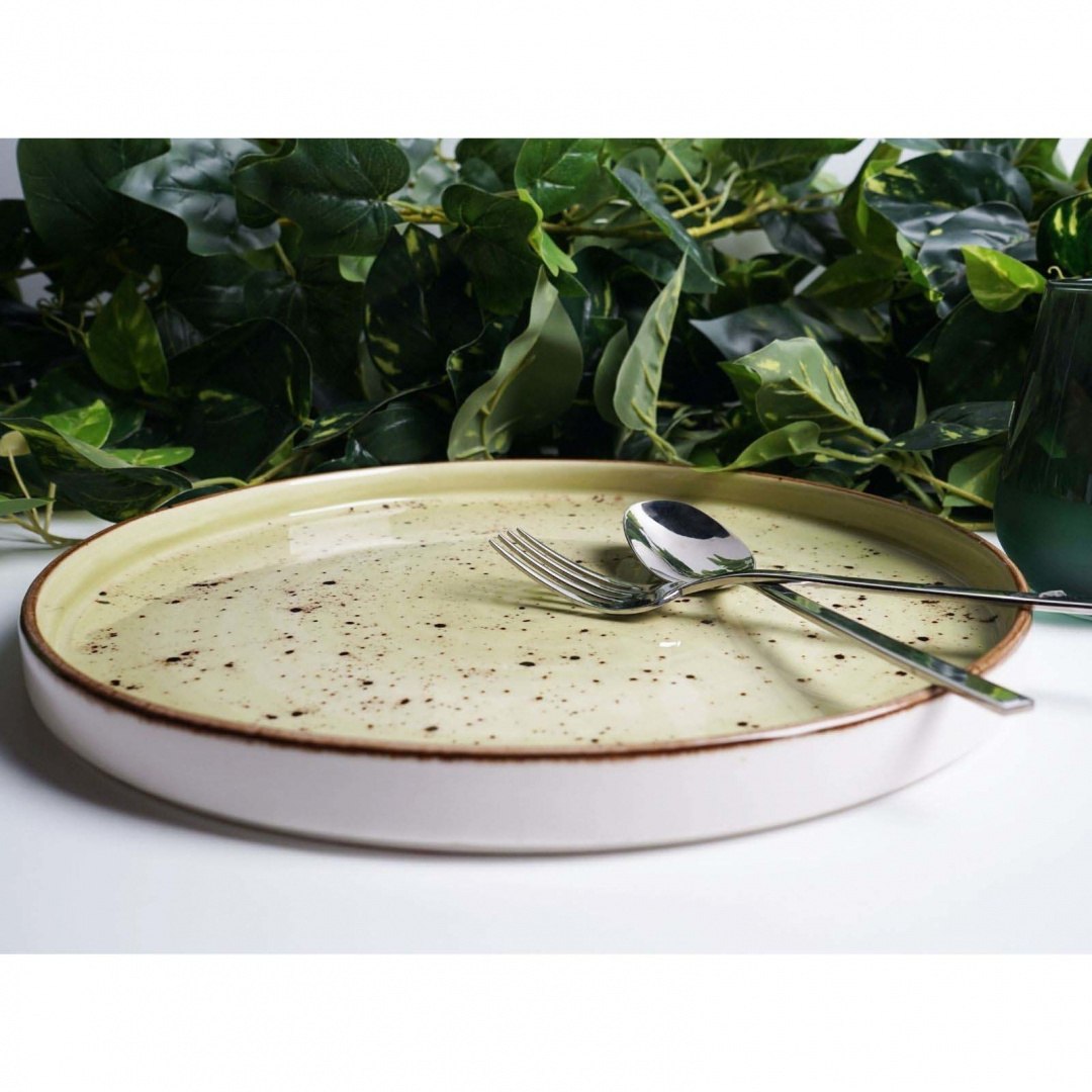Talerz z wysokim rantem Olive 27 cm – oliwkowa porcelana Fine Dine Earth Colours