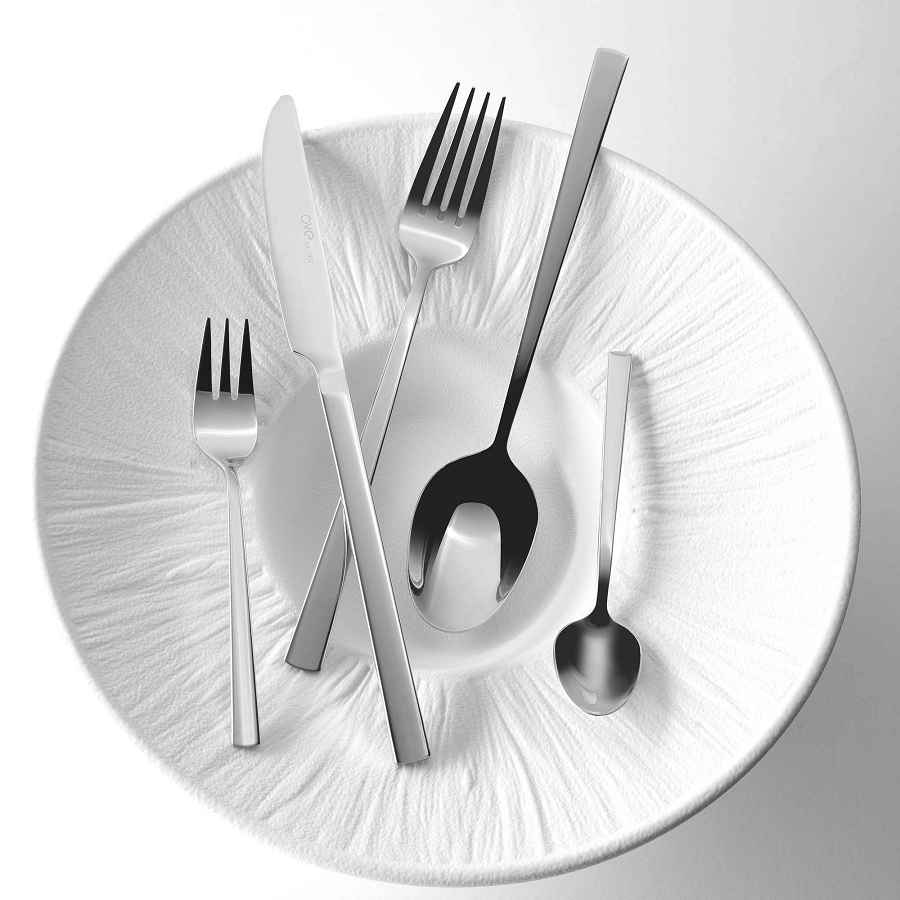Zbliżenie na fakturę kreatywnej porcelany Fiord Fine Dine – nieregularna powierzchnia